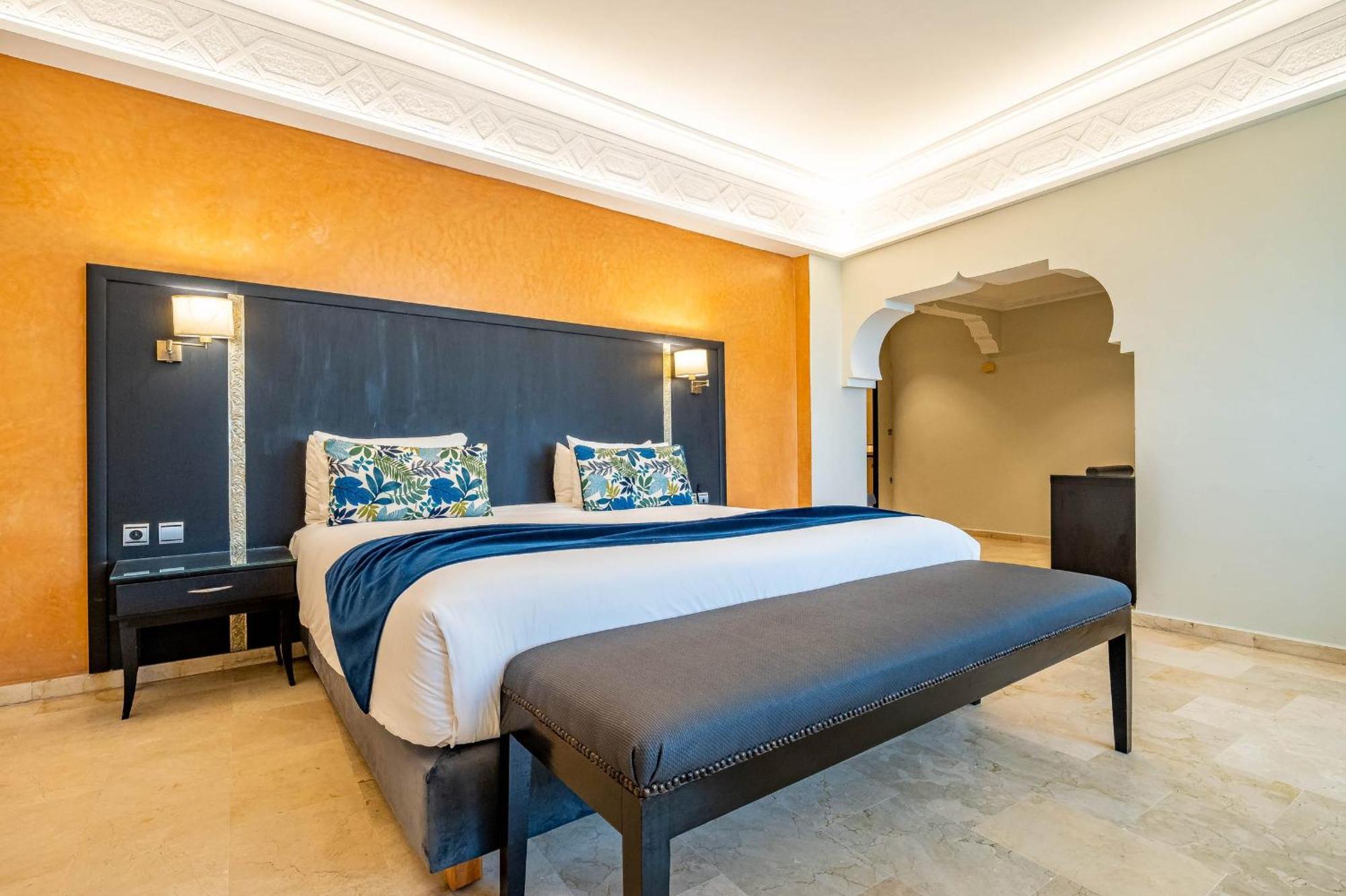 Diwan Casablanca Hotel Bagian luar foto